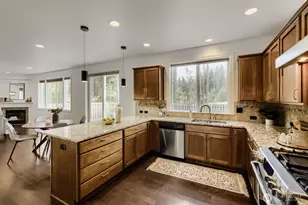 23257 SE 34th Pl, Sammamish, WA 98075 - Photo 11