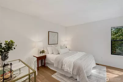 10919 NE 35th Place #4, Bellevue, WA 98004 - Photo 11