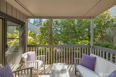 10919 NE 35th Place #4, Bellevue, WA 98004 - Photo 15