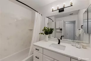 10919 NE 35th Pl, Bellevue, WA 98004 - Photo 13