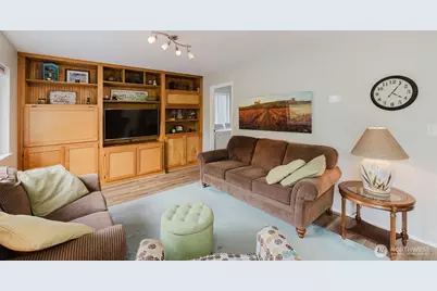 2294 Steamboat Loop E, Port Orchard, WA 98366 - Photo 13