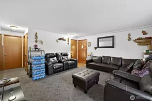 410 10th St, Lynden, WA 98264 - Photo 3