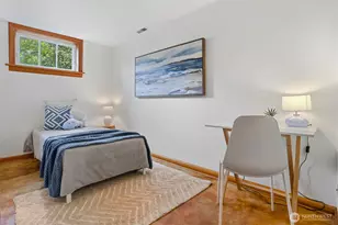 2430 Lorentz Pl N, Seattle, WA 98109 - Photo 27