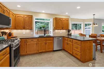 1715 Village Drive, Lynden, WA 98264 - Photo 15