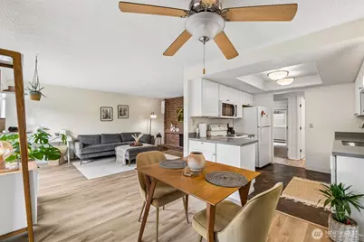 15214 NE 8th Street #G27, Bellevue, WA 98005 - Photo 9