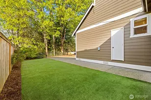 1300 N 27th Pl, Renton, WA 98056 - Photo 33
