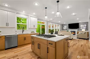 1300 N 27th Pl, Renton, WA 98056 - Photo 9