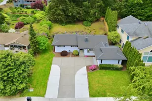 1011 179th Pl NE, Bellevue, WA 98008 - Photo 5