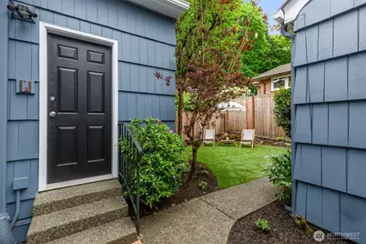 1945 Boyer Avenue E, Seattle, WA 98112 - Photo 31