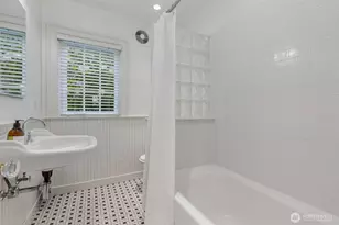 1945 Boyer Ave E, Seattle, WA 98112 - Photo 15
