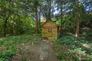 1919 32nd Ave W, Seattle, WA 98199 - Photo 29