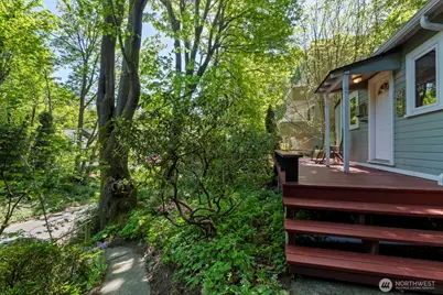 1919 32nd Avenue W, Seattle, WA 98199 - Photo 23