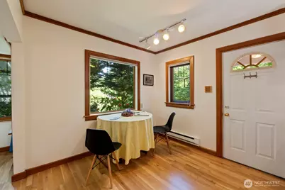 1919 32nd Avenue W, Seattle, WA 98199 - Photo 13