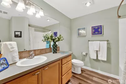 12534 15th Avenue NE #22, Seattle, WA 98125 - Photo 17