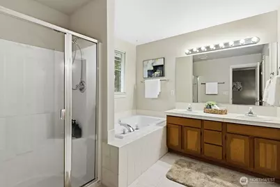 18740 109th Lane SE, Renton, WA 98055 - Photo 17