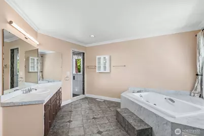 16530 76th Avenue W, Edmonds, WA 98026 - Photo 17