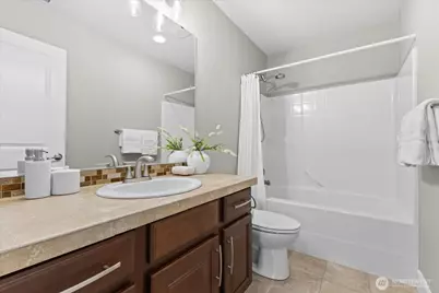 20048 94th Drive NE, Bothell, WA 98011 - Photo 23