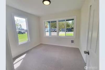 606 W Market Street, Satsop, WA 98583 - Photo 17