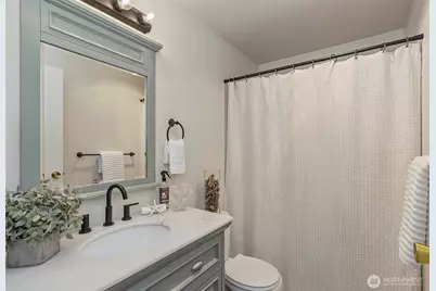 215 SW 100th Street #D207, Everett, WA 98204 - Photo 11