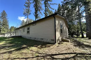 21 E Eastlake Dr, Shelton, WA 98584 - Photo 3