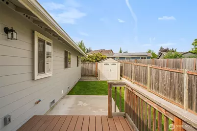 9733 65th Drive NE, Marysville, WA 98270 - Photo 5