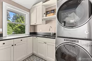 1723 N 128th St, Seattle, WA 98133 - Photo 19
