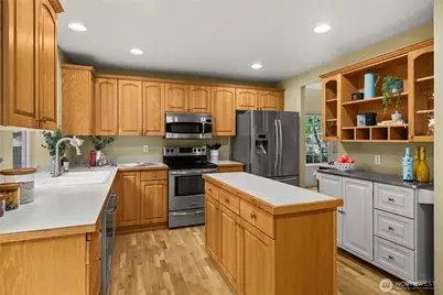 9204 181st Avenue E, Bonney Lake, WA 98391 - Photo 9