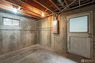 2624 NE 82nd St, Seattle, WA 98115 - Photo 27