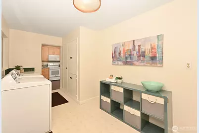 2624 NE 82nd Street, Seattle, WA 98115 - Photo 13