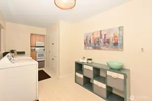 2624 NE 82nd St, Seattle, WA 98115 - Photo 13