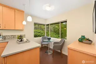 2624 NE 82nd St, Seattle, WA 98115 - Photo 11
