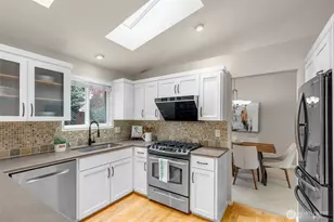 7918 115th Ave SE, Newcastle, WA 98056 - Photo 15
