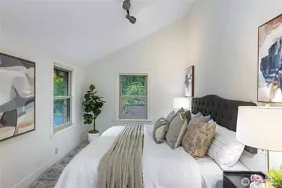 14026 Riviera Place NE, Seattle, WA 98125 - Photo 23