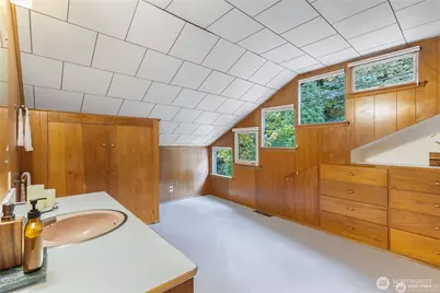 14026 Riviera Place NE, Seattle, WA 98125 - Photo 33