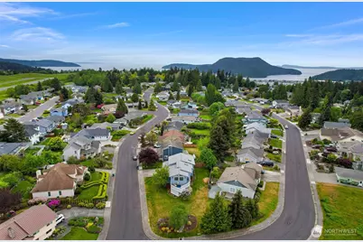 4410 San Juan Avenue, Anacortes, WA 98221 - Photo 3