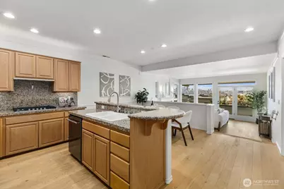 2349 Harbor Avenue SW #701, Seattle, WA 98126 - Photo 7