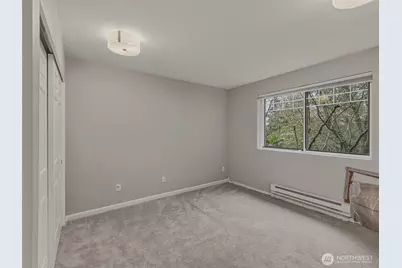 18501 SE Newport Way #H136, Issaquah, WA 98027 - Photo 17