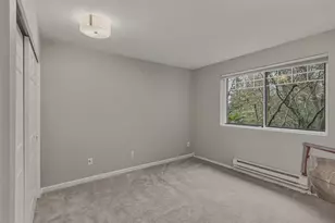 18501 SE Newport Way, Issaquah, WA 98027 - Photo 17