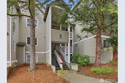 18501 SE Newport Way #H136, Issaquah, WA 98027 - Photo 1