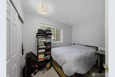 18501 SE Newport Way #H136, Issaquah, WA 98027 - Photo 25