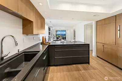 2400 Aurora Avenue N #210, Seattle, WA 98109 - Photo 17