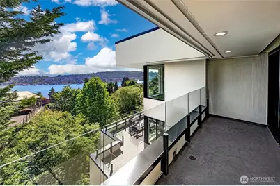 2400 Aurora Avenue N #210, Seattle, WA 98109 - Photo 23