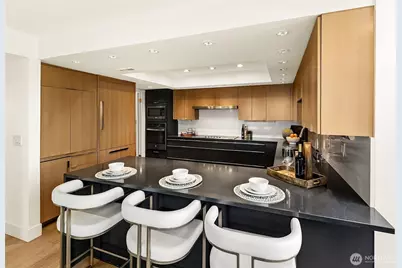 2400 Aurora Avenue N #210, Seattle, WA 98109 - Photo 15