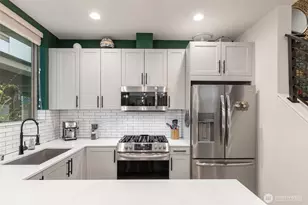 8015 Mary Ave NW, Seattle, WA 98117 - Photo 17