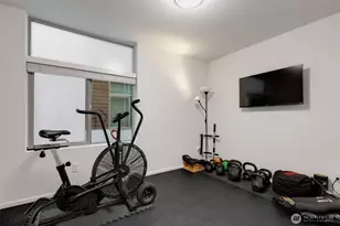 8015 Mary Ave NW, Seattle, WA 98117 - Photo 27