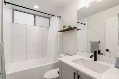 8015 Mary Avenue NW #D, Seattle, WA 98117 - Photo 29