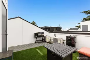 8015 Mary Ave NW, Seattle, WA 98117 - Photo 31