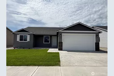 186 Salmon Drive, Wenatchee, WA 98801 - Photo 1