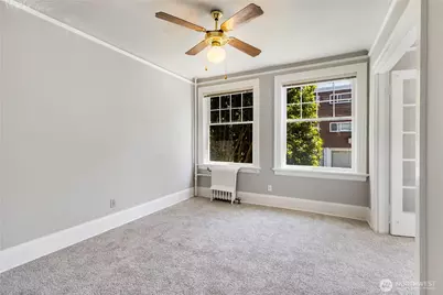 321 Boylston Avenue E #202, Seattle, WA 98102 - Photo 23