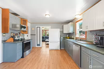 21716 Sr 530 NE, Arlington, WA 98223 - Photo 15